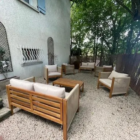 לינה וארוחת בוקר La Bastide Rosieres (Haute-Loire)