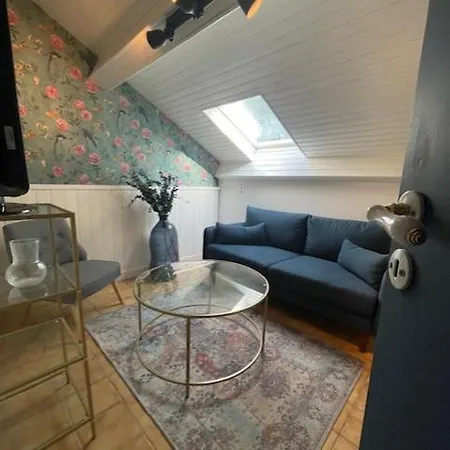 La Bastide לינה וארוחת בוקר *